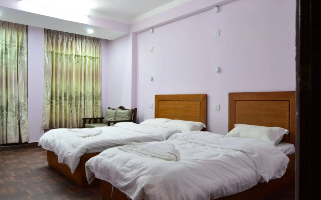 Famous House Kathmandu - Hostel