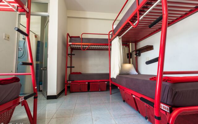 Mojzo Dorm - Hostel