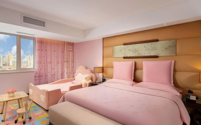 Gehua New Century Hotel