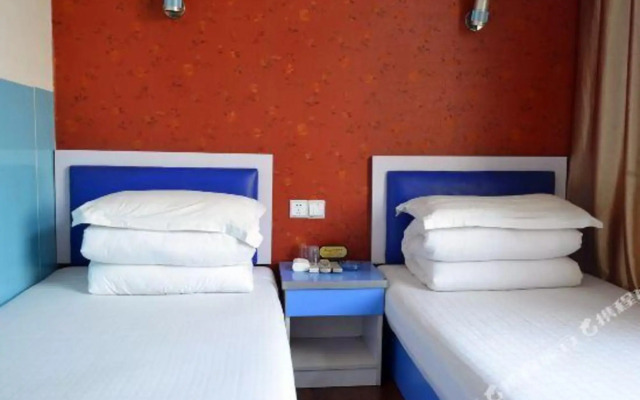Mengchao Hostel