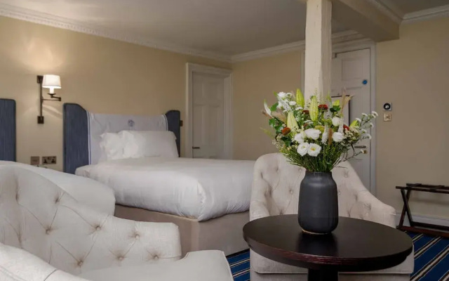 The Red Lion Hotel