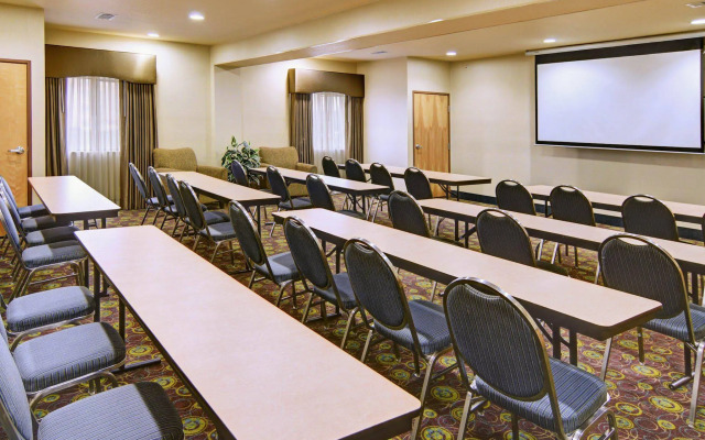 Comfort Suites Lindale - Tyler North