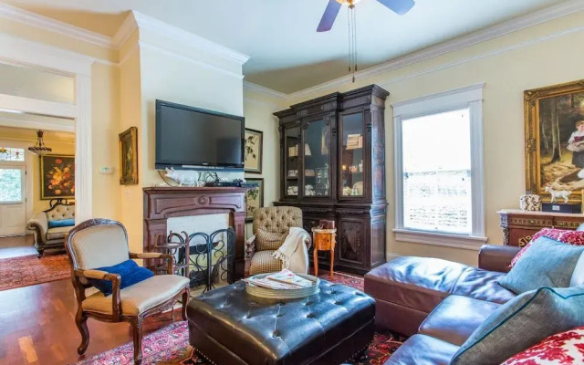 The Social Goat Bed and Breakfast