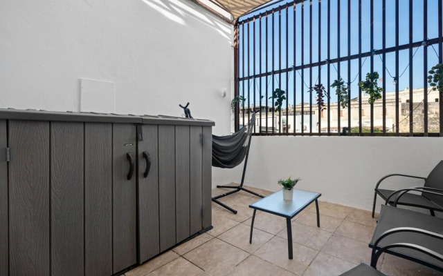 Otium Rentals Penthouse w 2 Terraces