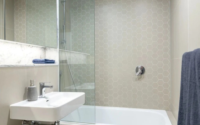 Brand New 2 Bedroom Bondi Apartment