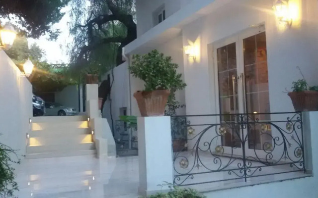 Hotel Magllara