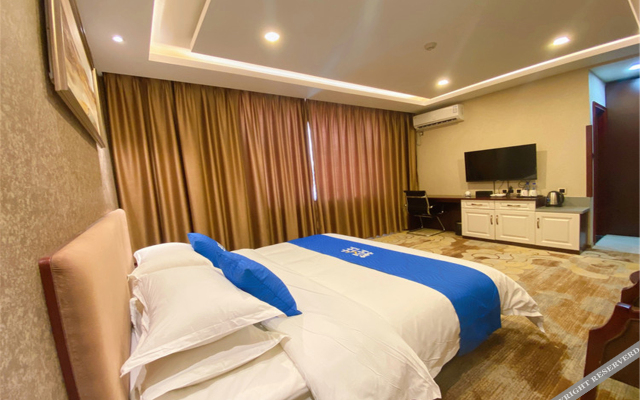 qingzhu Jinyue Hotel (Kuangshan Automobile Great World, Shanghai, Jinan)