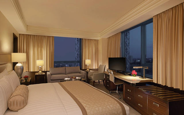 Crimson Hotel Filinvest City Manila