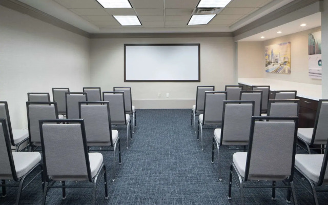 Hampton Inn & Suites Atlanta-Downtown