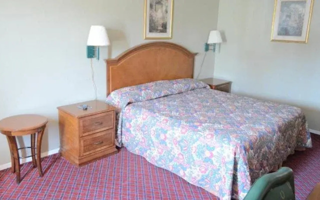 Red Carpet Inn Hornwood Drive
