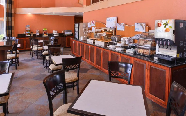 Holiday Inn Express Clearwater East - Icot Center by IHG