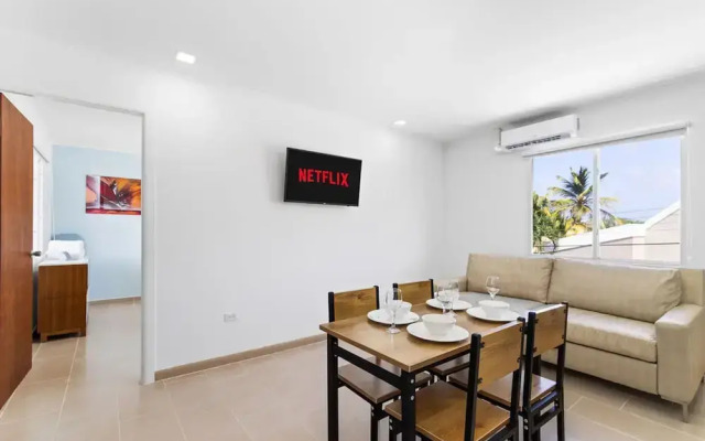 NEW Modern 1BR 1BA With Pool in Quiet Area