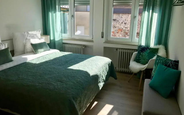 City Apartment 221