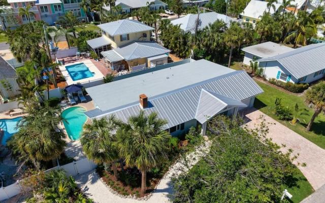 Latitude Adjustment Ami 3 Bedroom Home