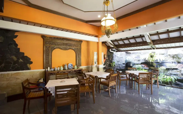 RedDoorz near Terminal Condong Catur 2