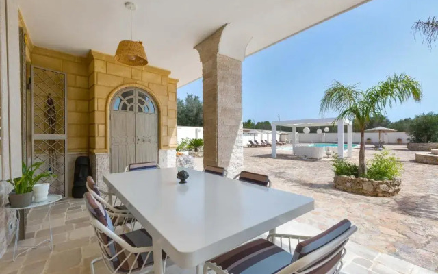 Villa Artesole by BarbarHouse