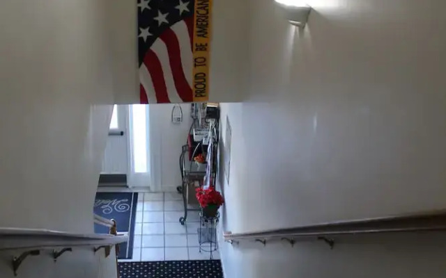 American Host Inn