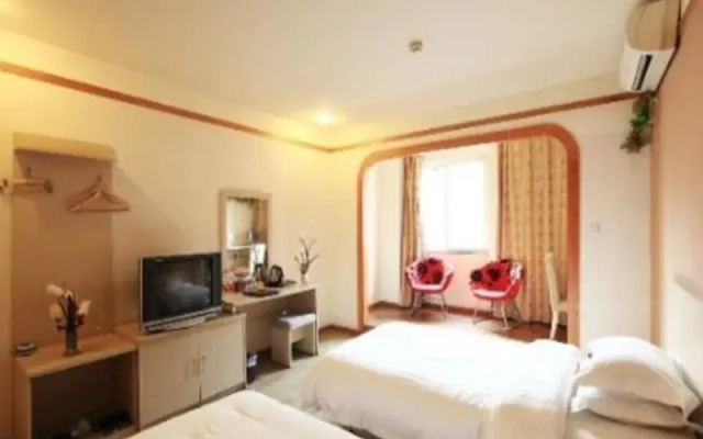 Super 8 Hotel Chengdu Chunxi