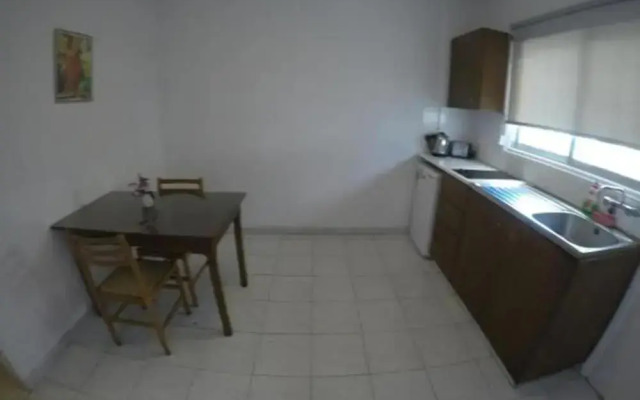 Les Palmiers Petrou Apartments