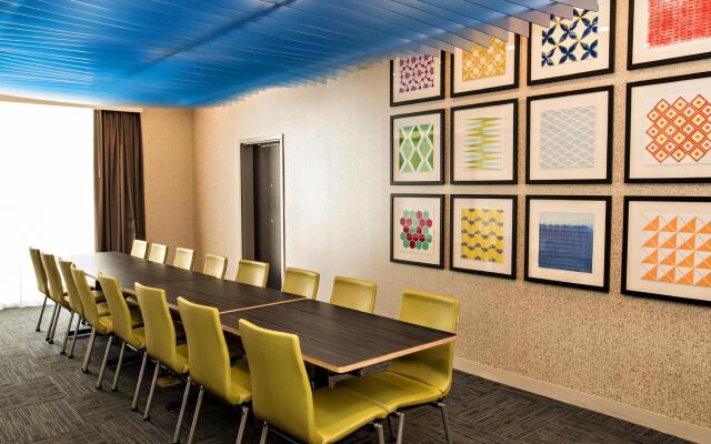 Holiday Inn Express & Suites Marietta