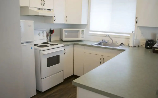 Banff Boundary Lodge