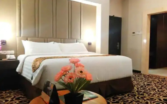 Grand Royal Denai Hotel