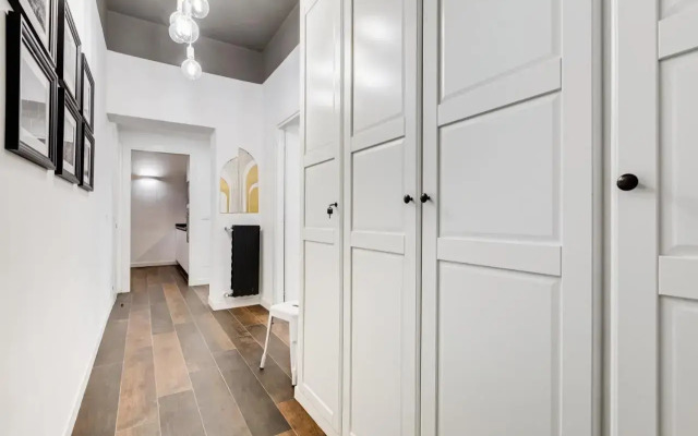 BDC - The Boss: Stunning 2-Bdr Apartment @Termini