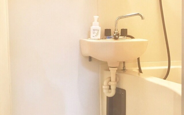 Local Tenjin Apartment
