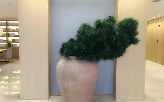 Ji Hotel Shanghai Oriental Pearl Tower