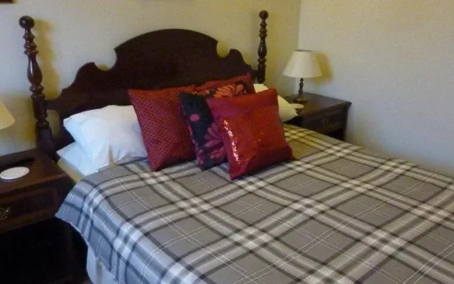 The Horseshoes Bed & Breakfast
