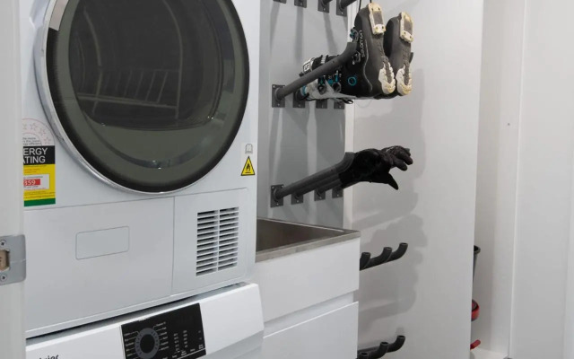 Black Diamond Retreat