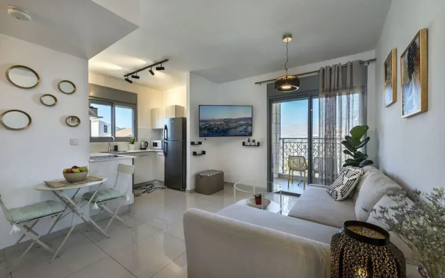 Melony Apartment
