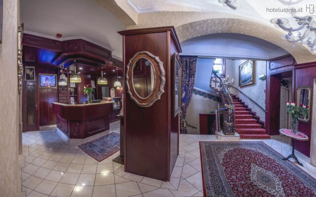 Hotel Urania