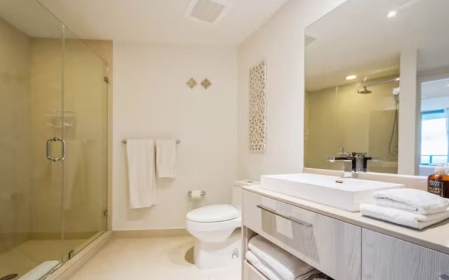 Lyfe Residence Building - Private apts over the beach