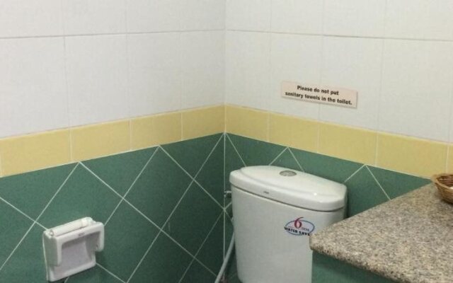 Coconut House Chaweng Hostel