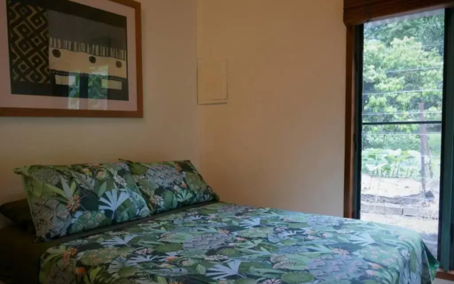 Fanpalm Creek Hideaway