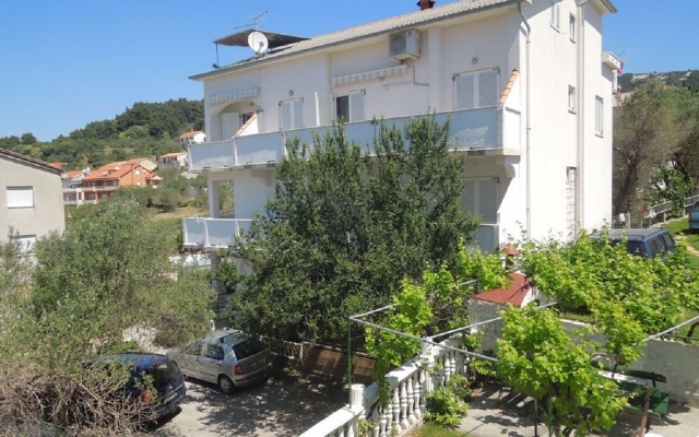 Apartment Josi - free parking: A2 Banjol, Island Rab