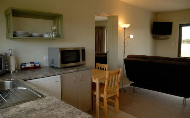 Longbourne Lodge