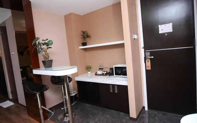 Favor Hotel