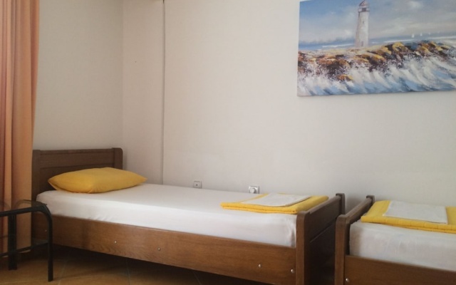 Apartments Aleksić, Bečići