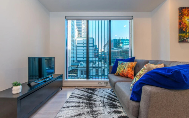 JHT - 1 BRM Apartment, Opposite to SkyTower with view