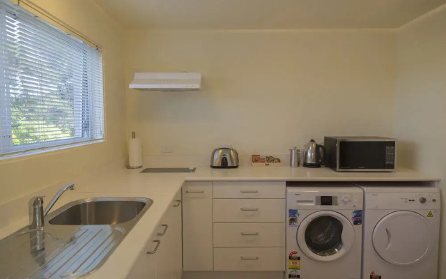 Russell View Apartments