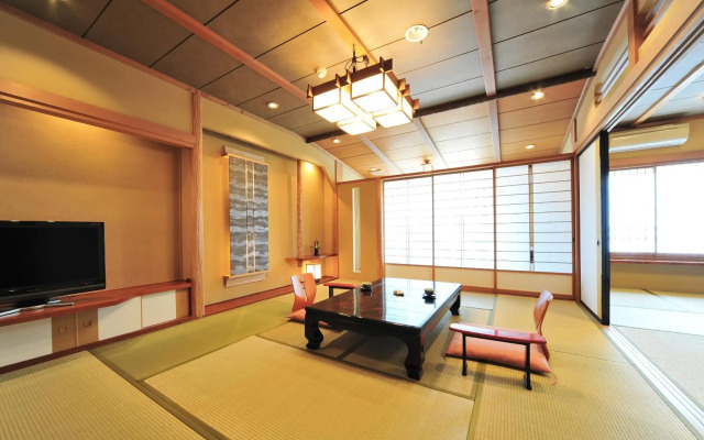 Kamimokuonsen Tatsumikan