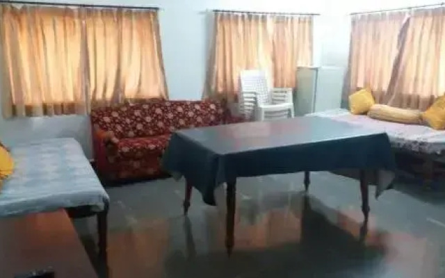 Hotel Happy Home