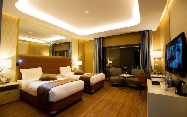Petra Moon Luxury Hotel