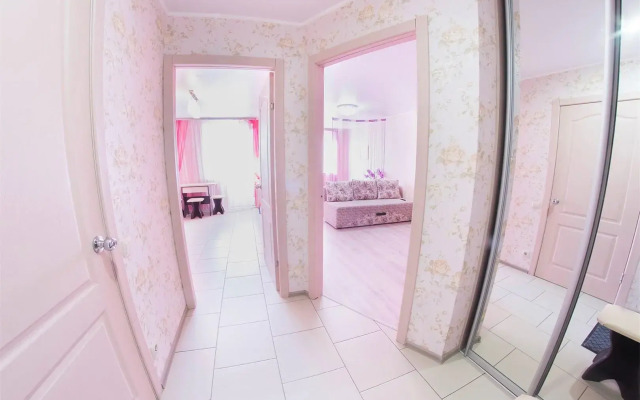 Огни Саратова на улице имени И.В. Мичурина 18/68