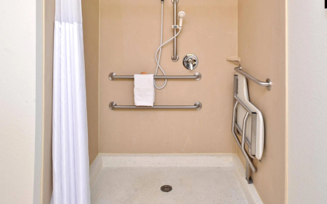 Lexington Inns and Suites Effingham