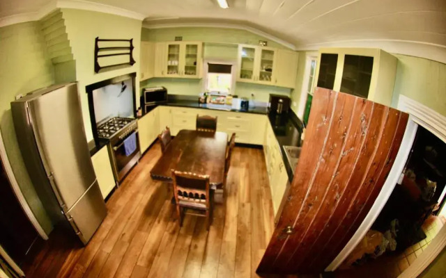 HISTORIC STAR LODGE and STATION MASTERS HOUSE NARRANDERA