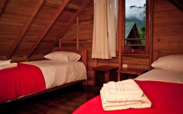 Sisakuna Lodge