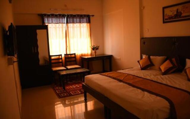 JK Rooms 132 Parkland Service Apartment